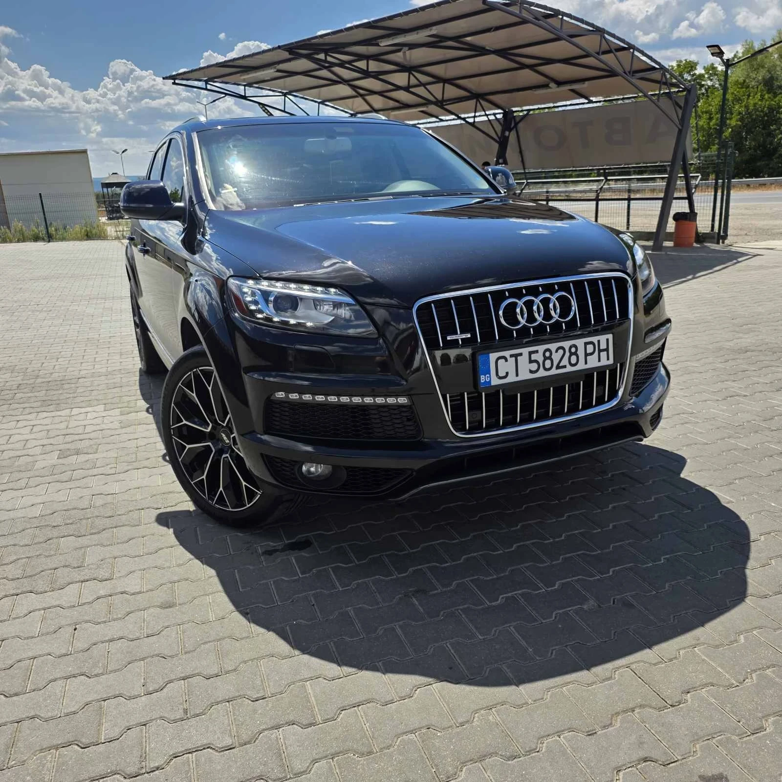 Audi Q7 Перфектен! Full Max!
