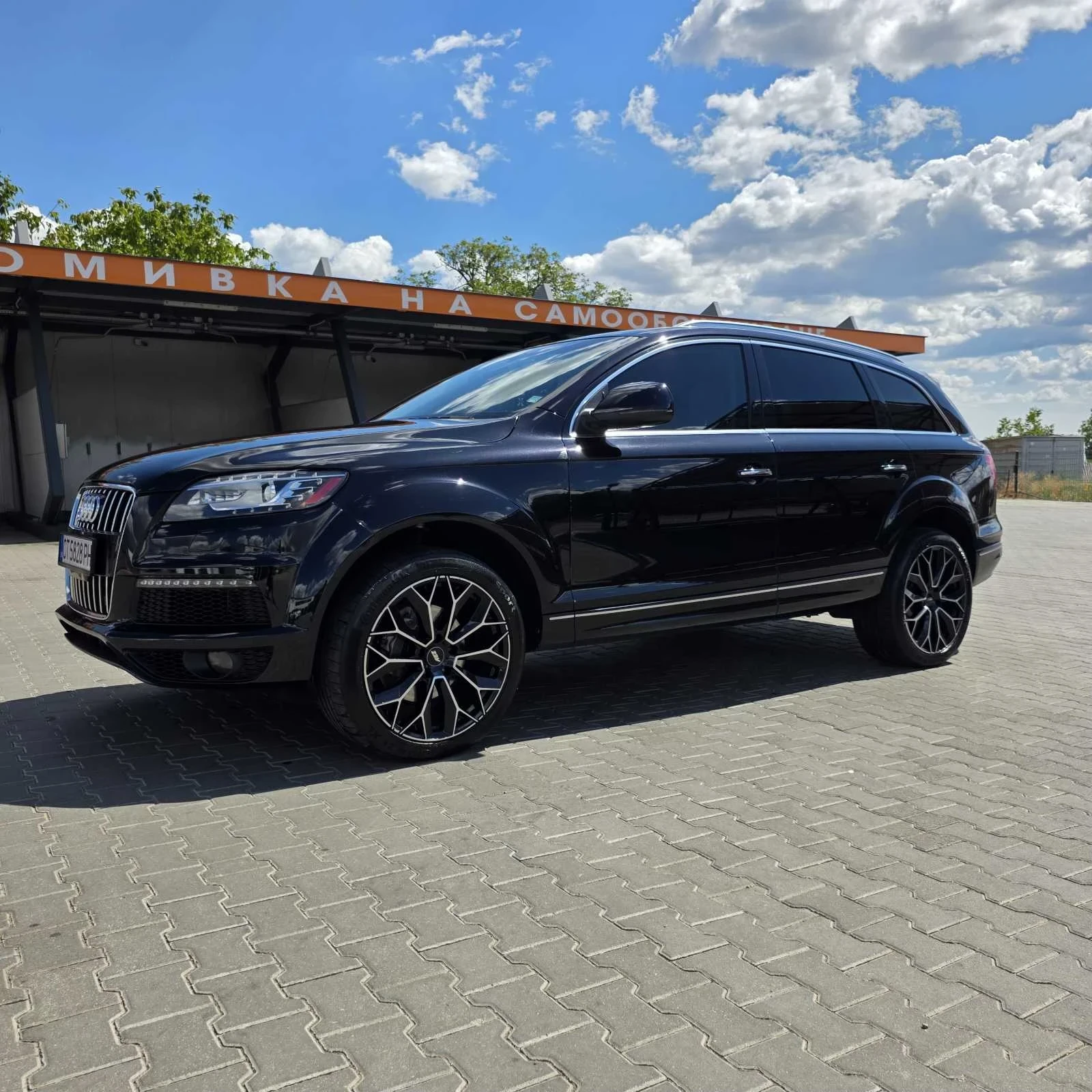 Audi Q7 Перфектен! Full Max!, снимка 3 - Автомобили и джипове - 55953882