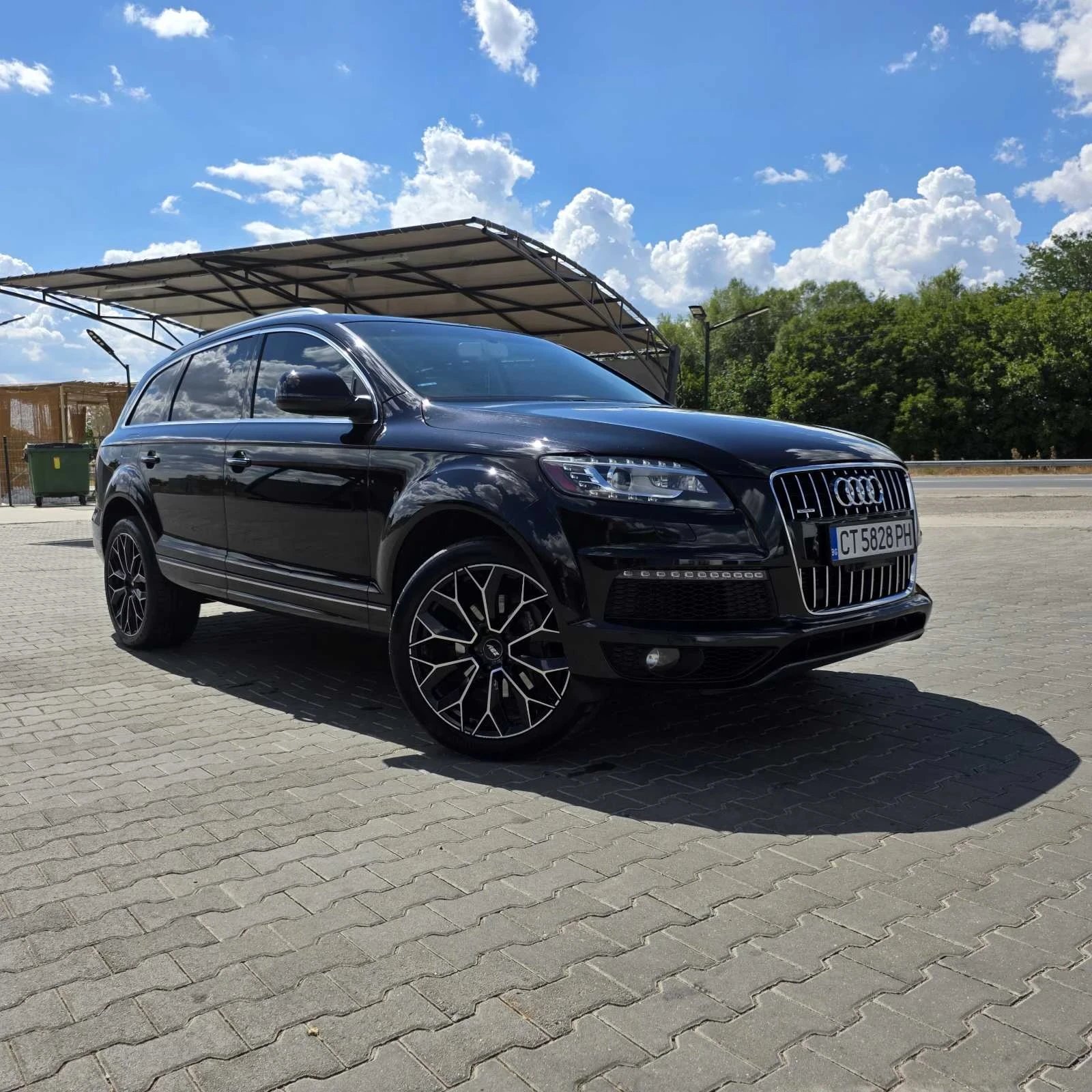 Audi Q7 Перфектен! Full Max!, снимка 2 - Автомобили и джипове - 55953882