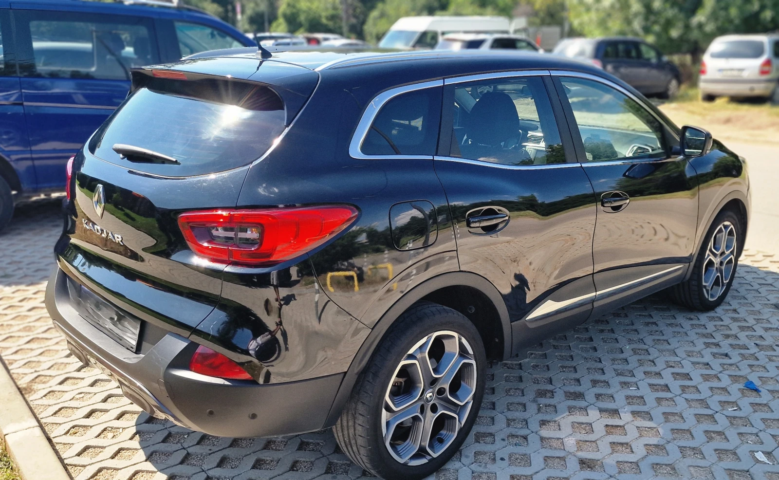 Renault Kadjar 4x4 Intens, снимка 6 - Автомобили и джипове - 55988751