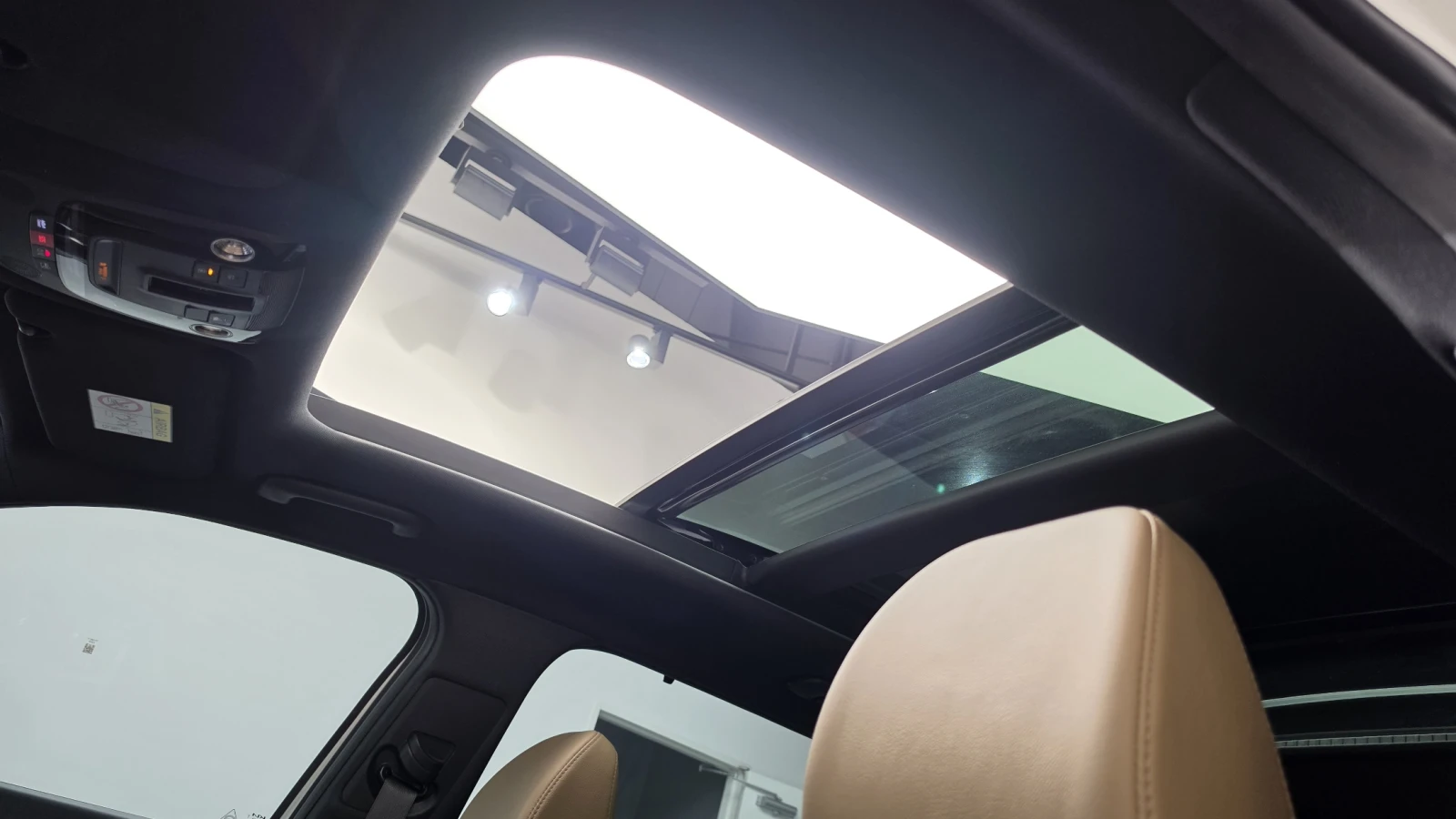 Kia Sorento SIGNATURE 2023* DIS* HUD* ОБДУХ* 360* PANO* КРАЙНА, снимка 13 - Автомобили и джипове - 56061059