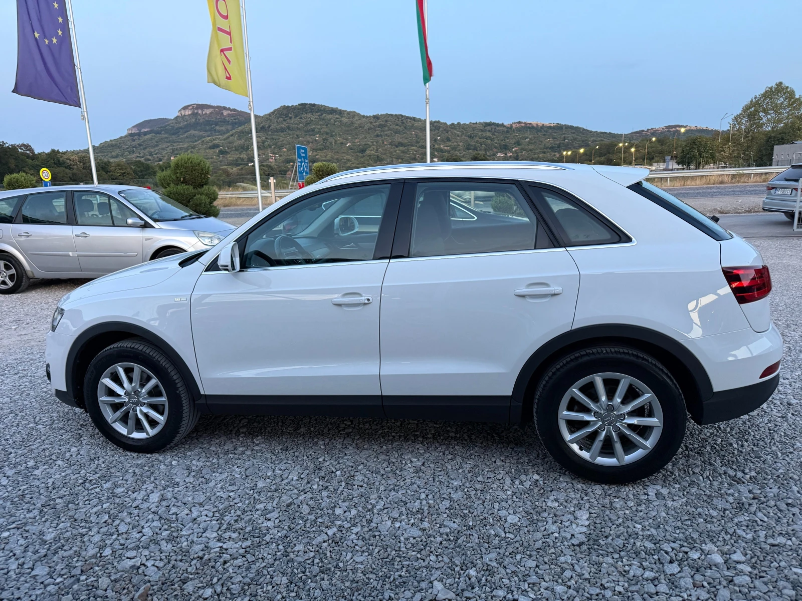 Audi Q3 2.0 TDI Quattro ! ! АВТОМАТ !! LED !!, снимка 6 - Автомобили и джипове - 56135901