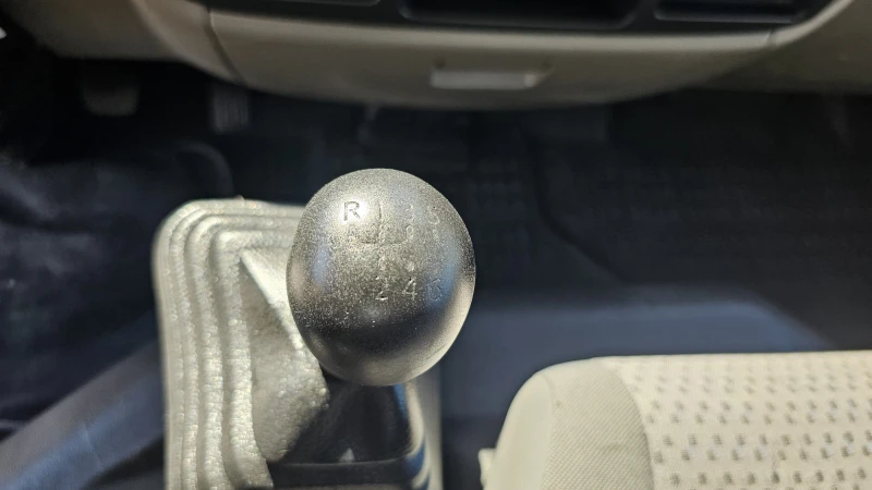 Nissan Capstar 2.5Dxi 6SP CH-400х202см-ТОП СЪСТ.-ЛИЗИНГ, снимка 12 - Бусове и автобуси - 51566227