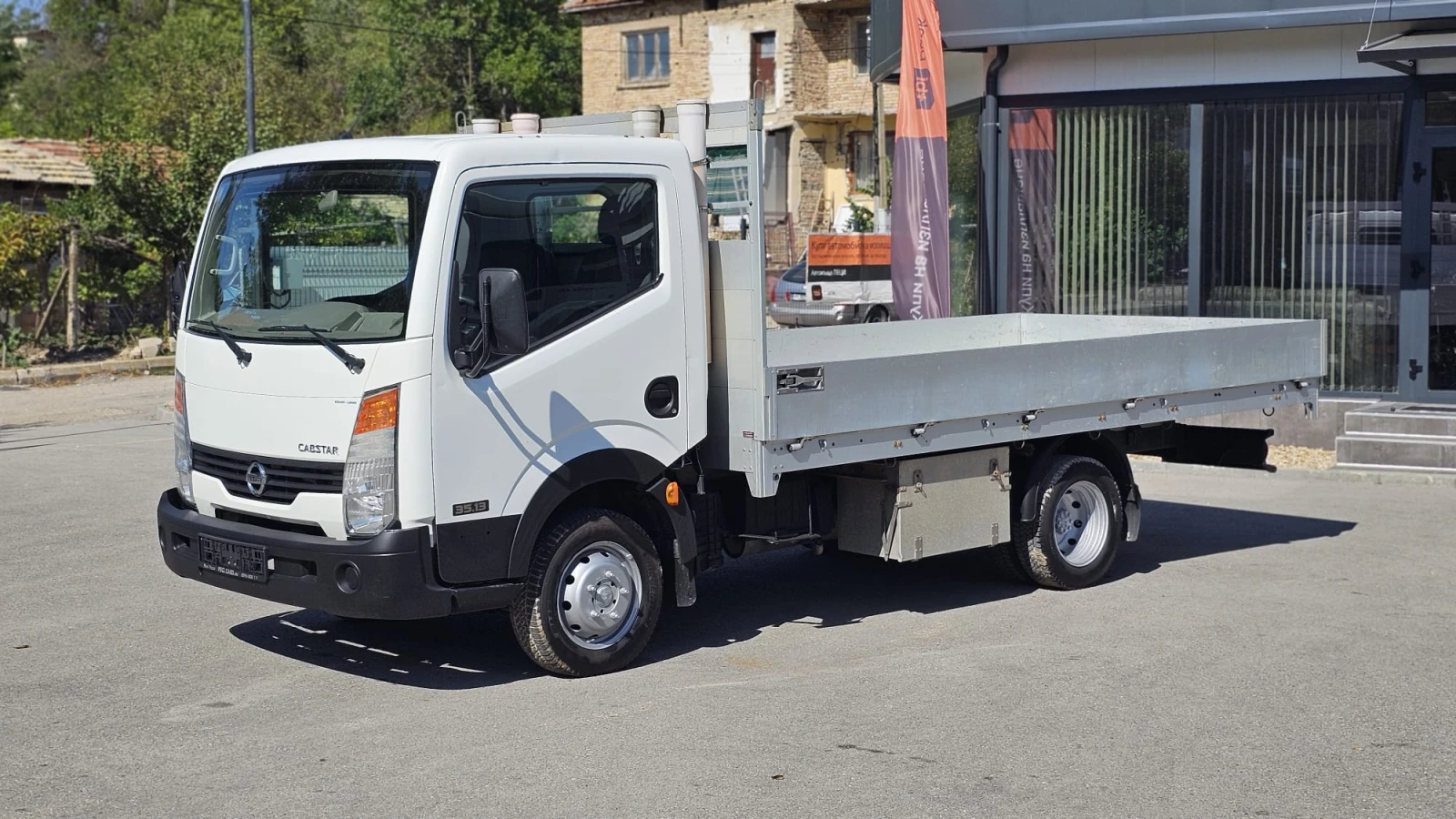 Nissan Capstar 2.5Dxi 6SP CH-400х202см-ТОП СЪСТ.-ЛИЗИНГ - изображение 3