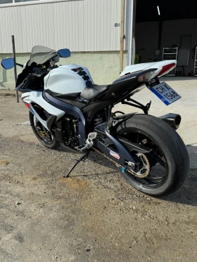     Suzuki Gsxr 750 L0