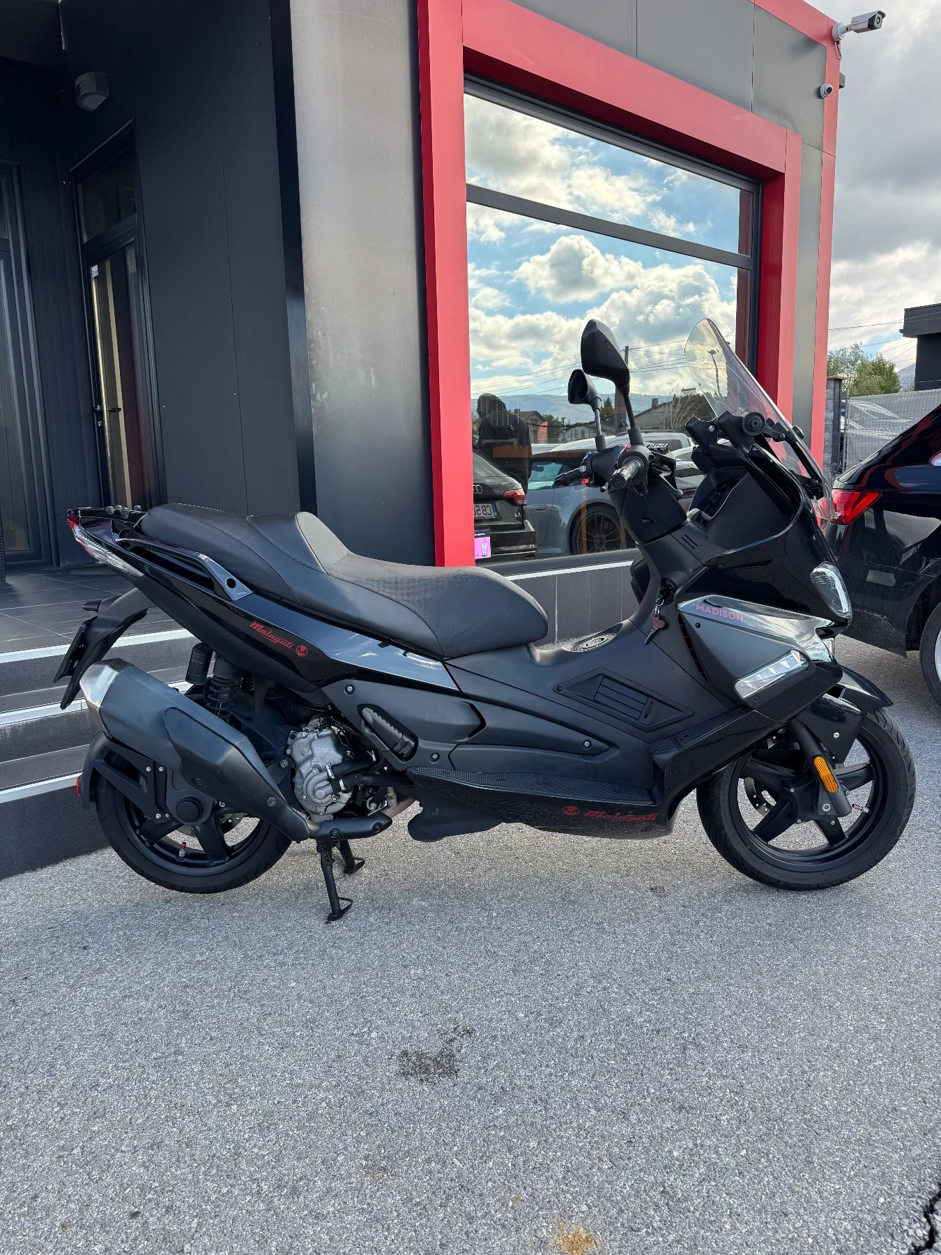 Malaguti Madison 300i-2020г.-ABS-TCS-LED-TOP - изображение 2