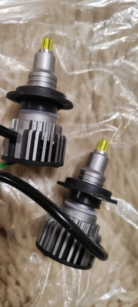 LED крушки и светлини, снимка 1