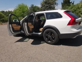 Volvo V90 Cross Country, снимка 8