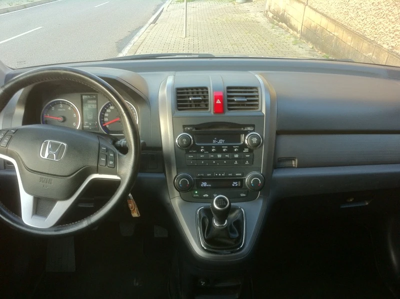 Honda Cr-v 2.2 CTDI, снимка 9 - Автомобили и джипове - 47698772