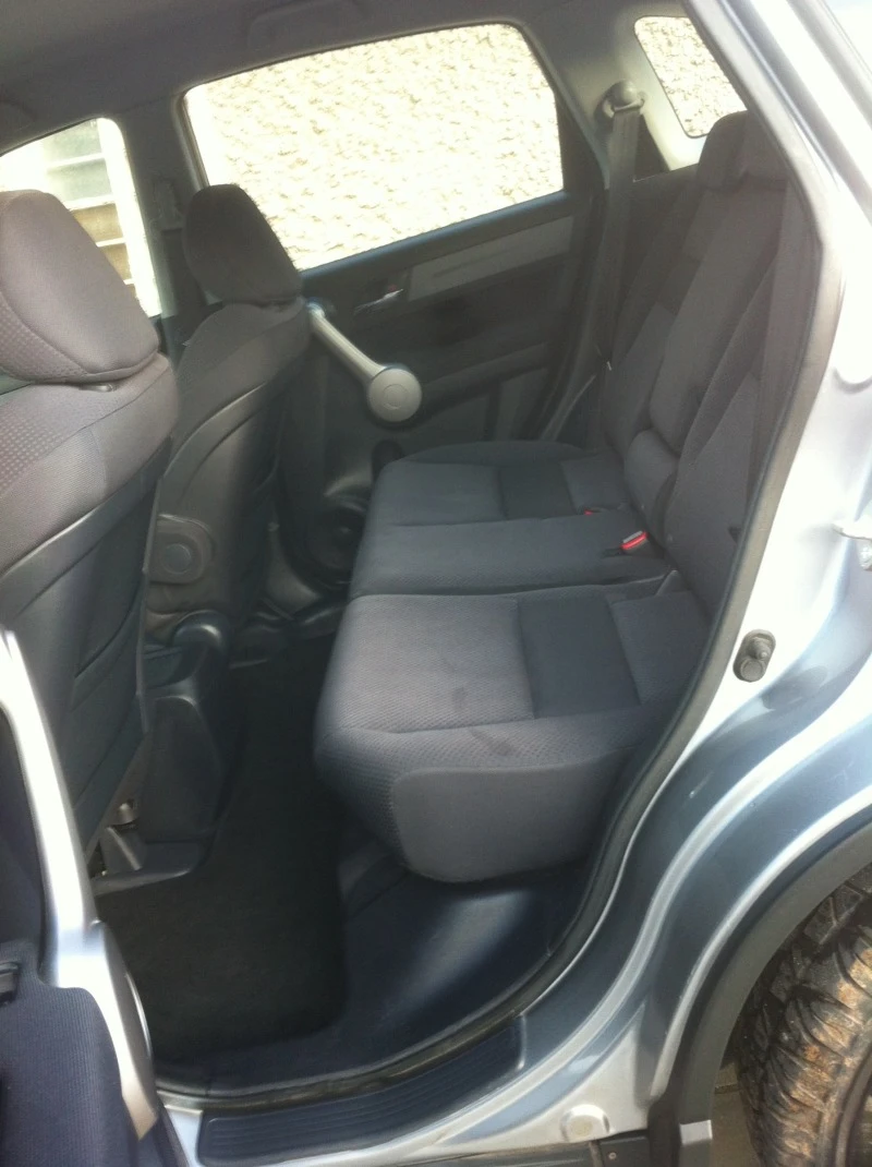 Honda Cr-v 2.2 CTDI, снимка 8 - Автомобили и джипове - 47023474