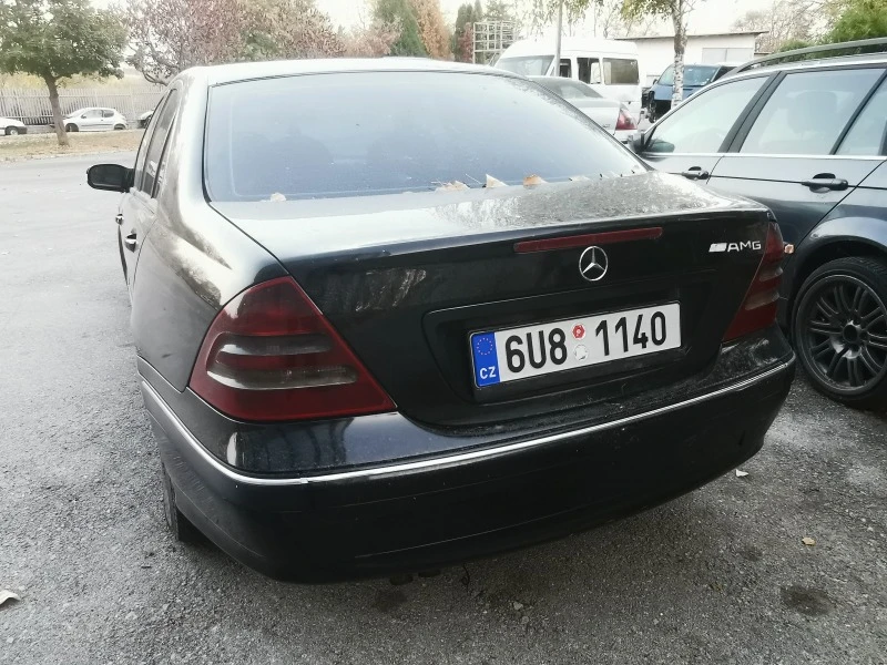 Mercedes-Benz C 220 2.2CDI, снимка 5 - Автомобили и джипове - 38776909