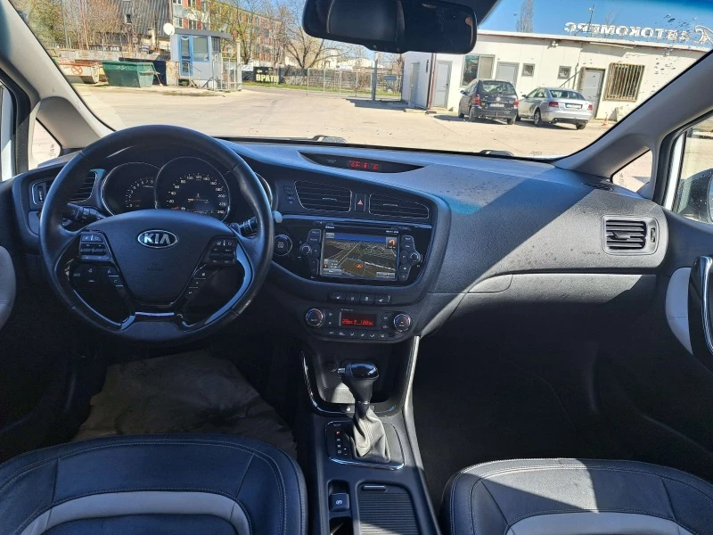 Kia Ceed PREMIUM * ВСИЧКИ ЕКСТРИ* , снимка 8 - Автомобили и джипове - 46715667