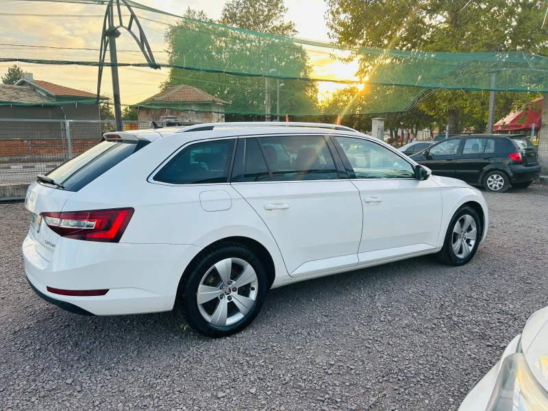 Skoda Superb 2.0tdi NAVI, снимка 8 - Автомобили и джипове - 47315377