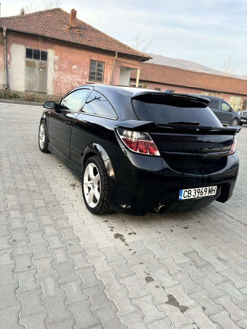 Opel Astra GTC 1.6 turbo, снимка 5 - Автомобили и джипове - 47740038