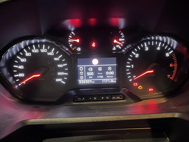 Peugeot Rifter, снимка 11 - Автомобили и джипове - 52517378