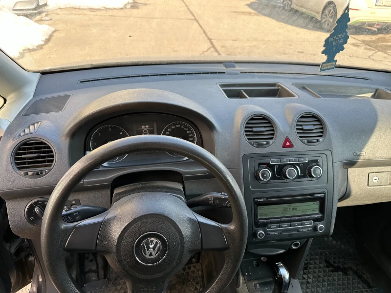 VW Caddy, снимка 16 - Автомобили и джипове - 49270037