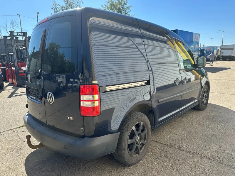 VW Caddy, снимка 6 - Автомобили и джипове - 49270037