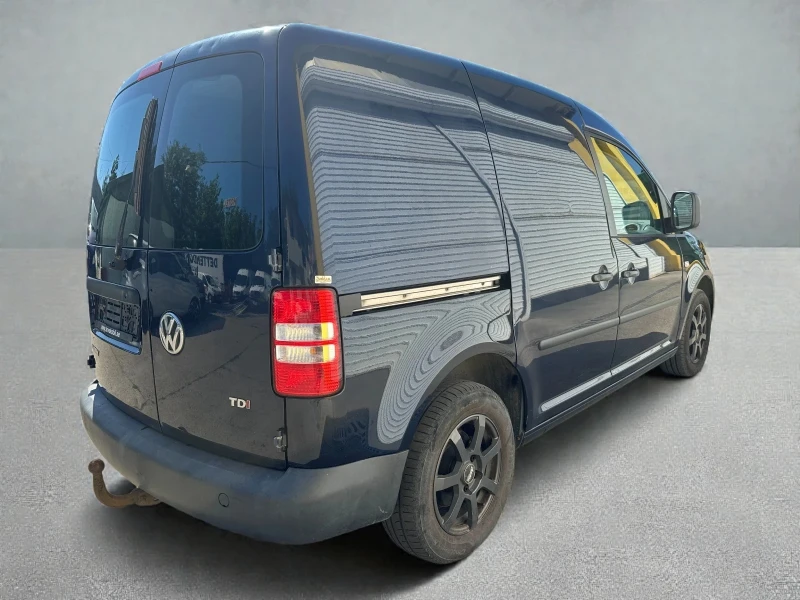 VW Caddy, снимка 5 - Автомобили и джипове - 49270037