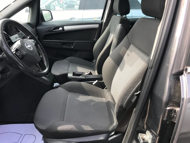 Opel Zafira 1.7cdti-6ск. Face, снимка 9 - Автомобили и джипове - 49281690