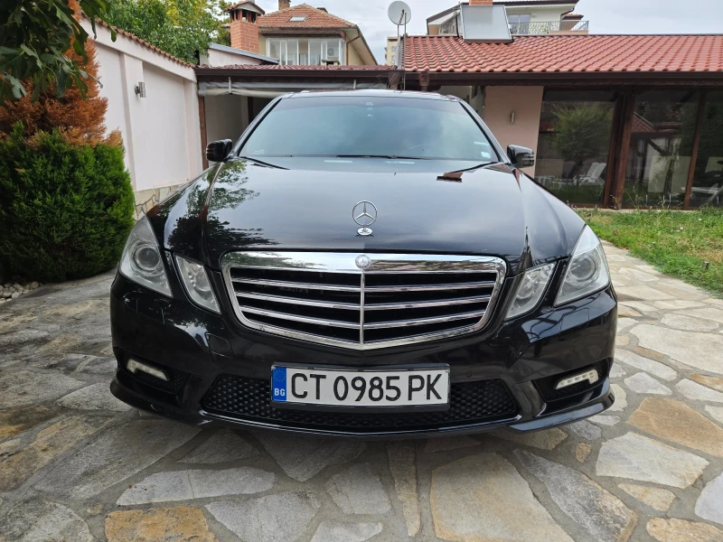 Mercedes-Benz E 500 W212 5.5 AMG 4matic , снимка 2 - Автомобили и джипове - 52567857