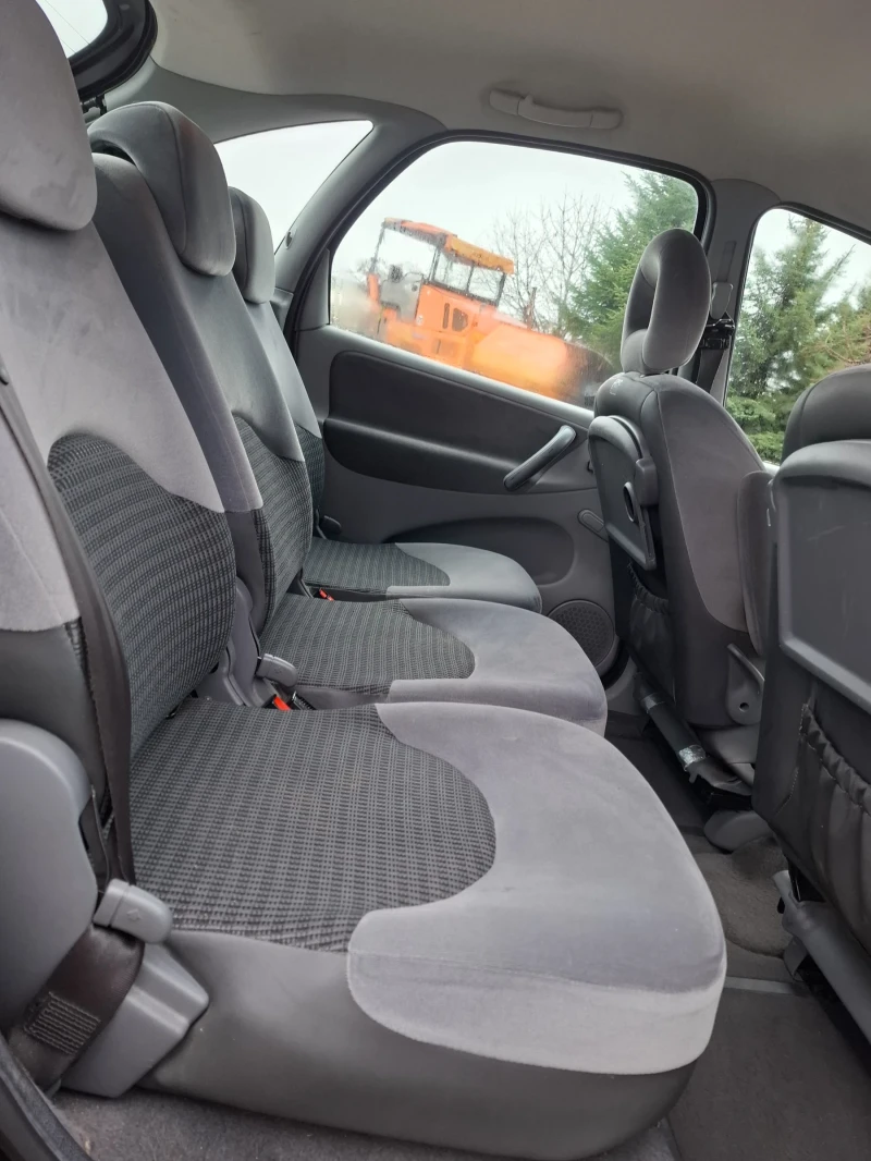 Citroen Xsara picasso 1.6i* (110кс)* FACELIFT* HОВ ВНОС* , снимка 17 - Автомобили и джипове - 52576116