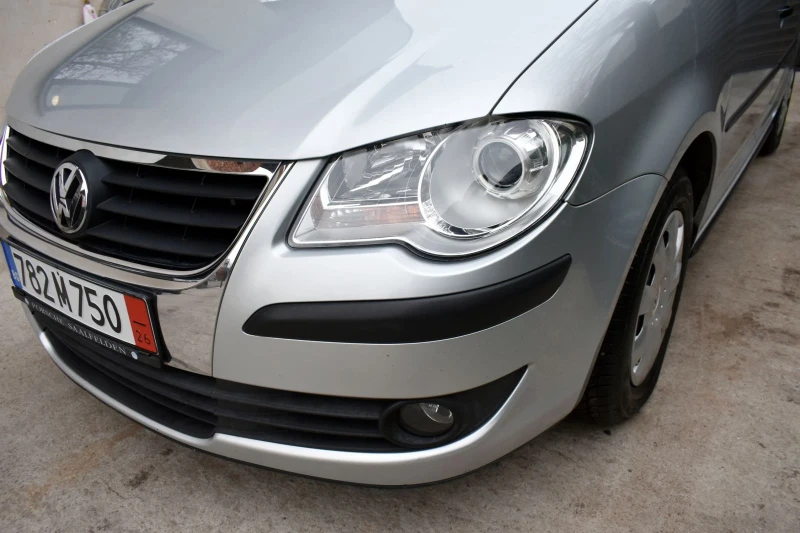 VW Touran 1.9 Tdi 90 , снимка 4 - Автомобили и джипове - 53091300