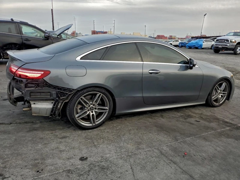 Mercedes-Benz E 400 DIGITAL* ОБДУХВАНЕ* ПОДГРЕВ* BURMESTER* ПАНОРАМА* , снимка 4 - Автомобили и джипове - 53220365