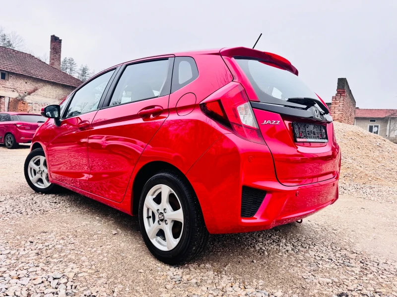 Honda Jazz 1.3i* 32000km* UNIKAT* AVTO, снимка 4 - Автомобили и джипове - 53305625