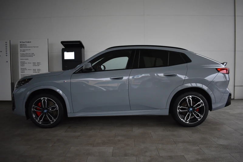 BMW iX2 xDrive30, снимка 3 - Автомобили и джипове - 53370566