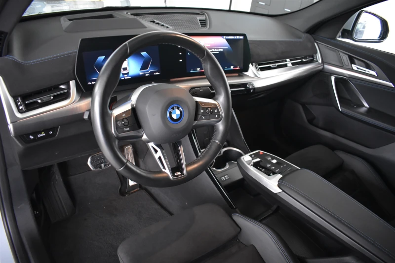 BMW iX2 xDrive30, снимка 6 - Автомобили и джипове - 53370566