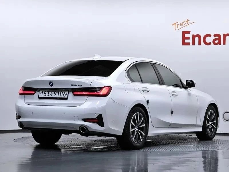 BMW 320 | АВТОФИНАНСИРАНЕ | ФИКСИРАНА ЦЕНА ДО БЪЛГАРИЯ, снимка 4 - Автомобили и джипове - 55153163