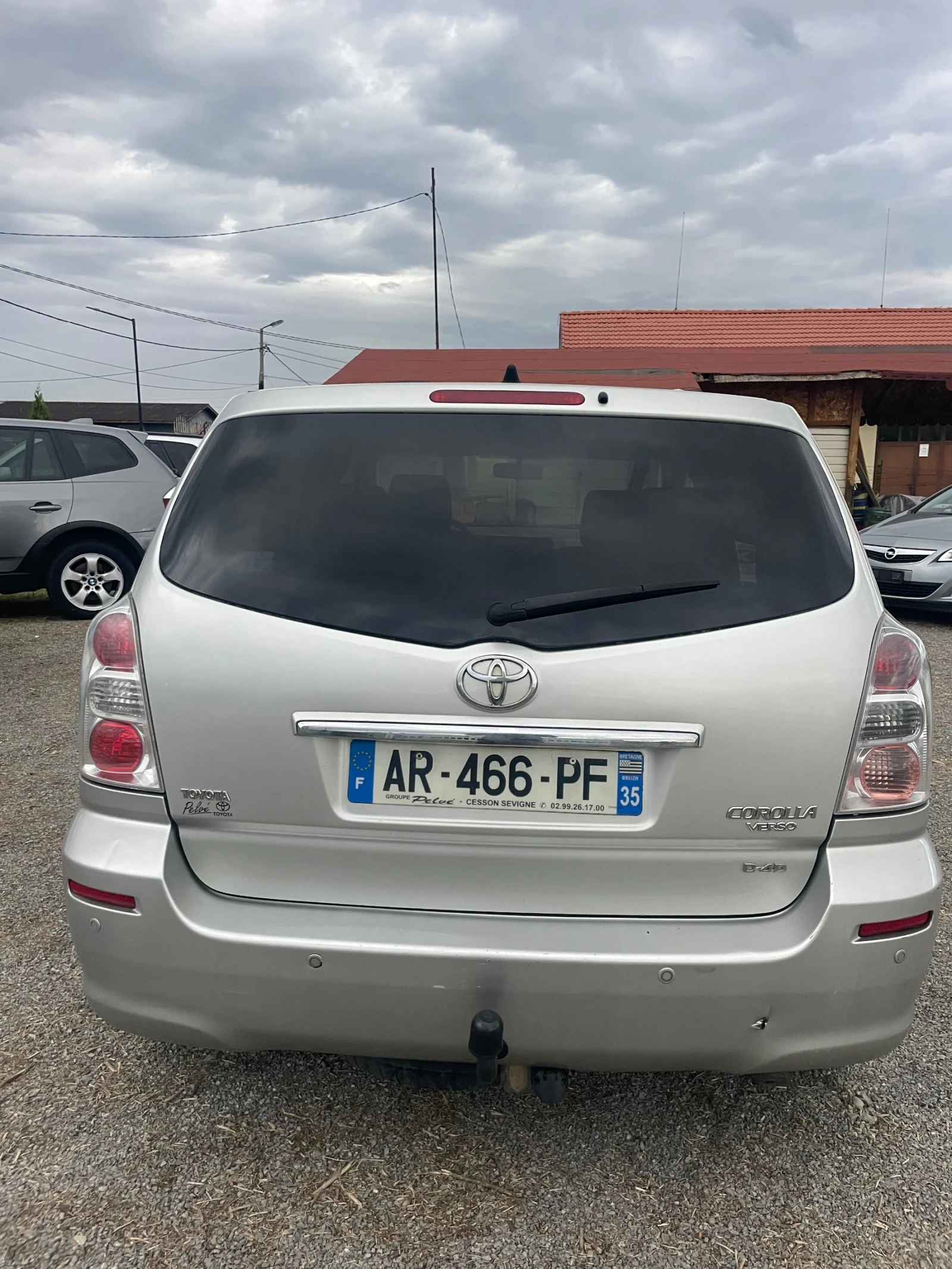 Toyota Corolla verso 2.2 D4D - изображение 6