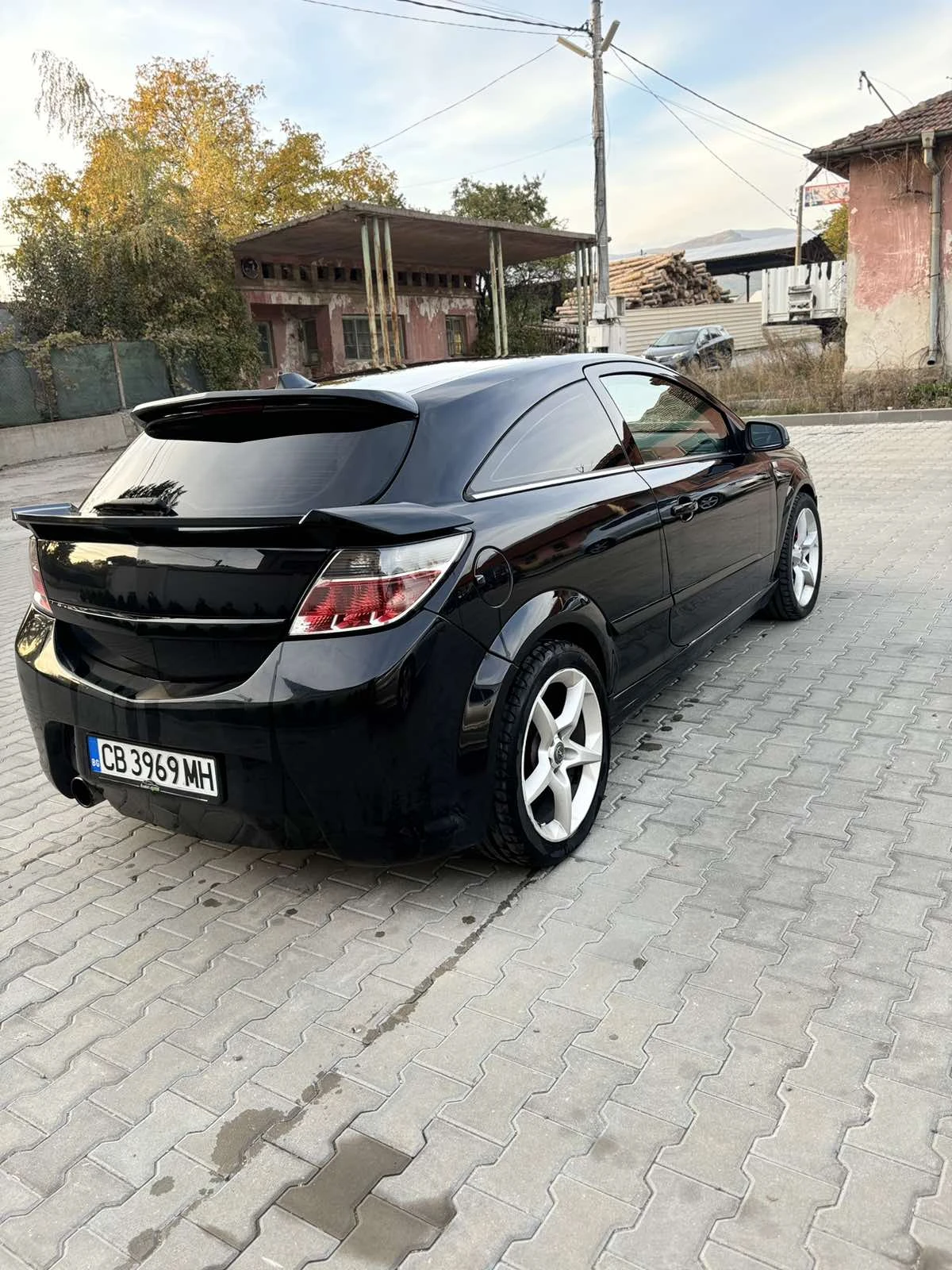 Opel Astra GTC 1.6 turbo - изображение 4