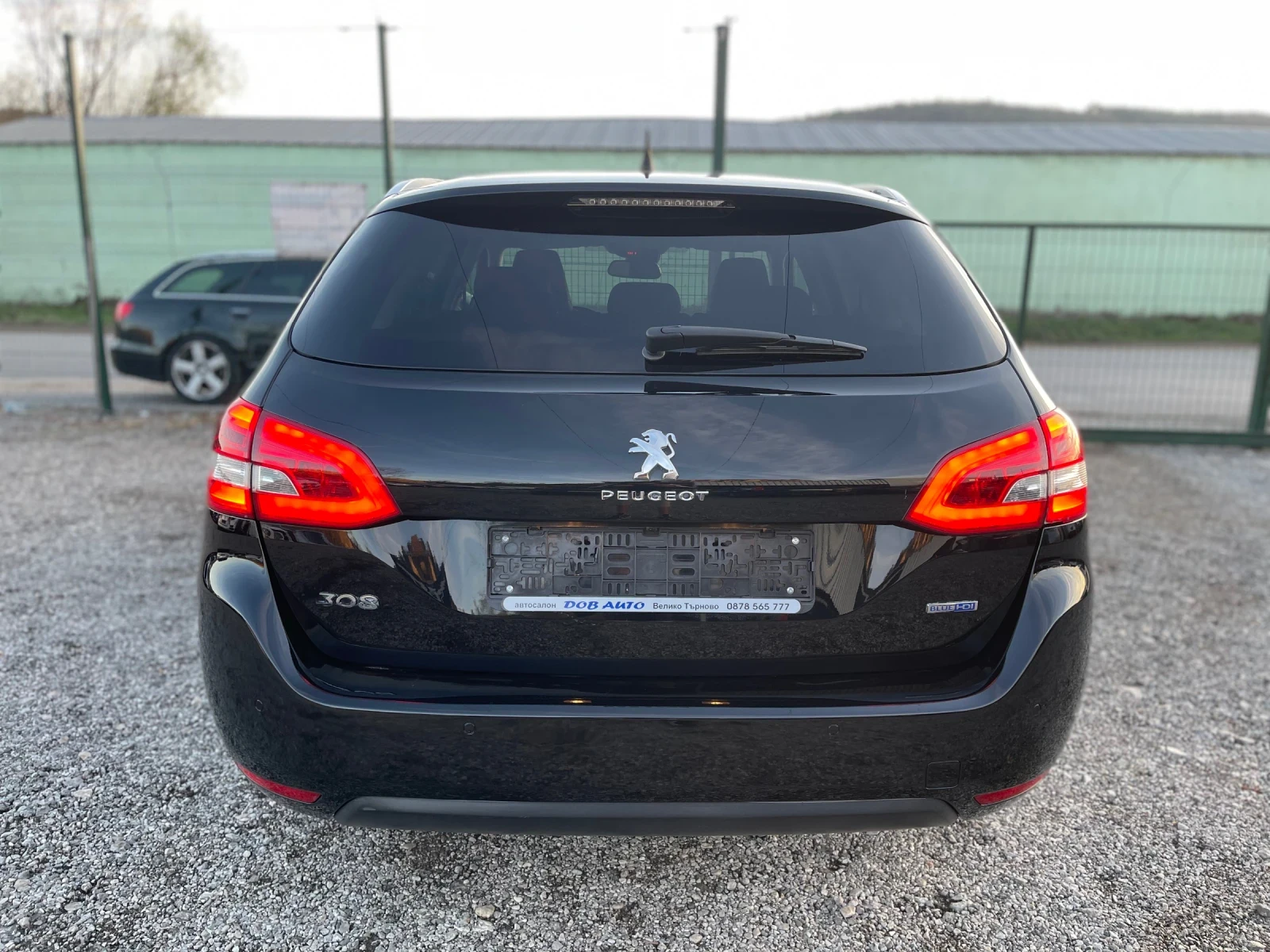 Peugeot 308 1.6BLUEHDI-ALLURE-NAVI-FULL LED-KEYLESS GO-ИСТОРИЯ - изображение 8