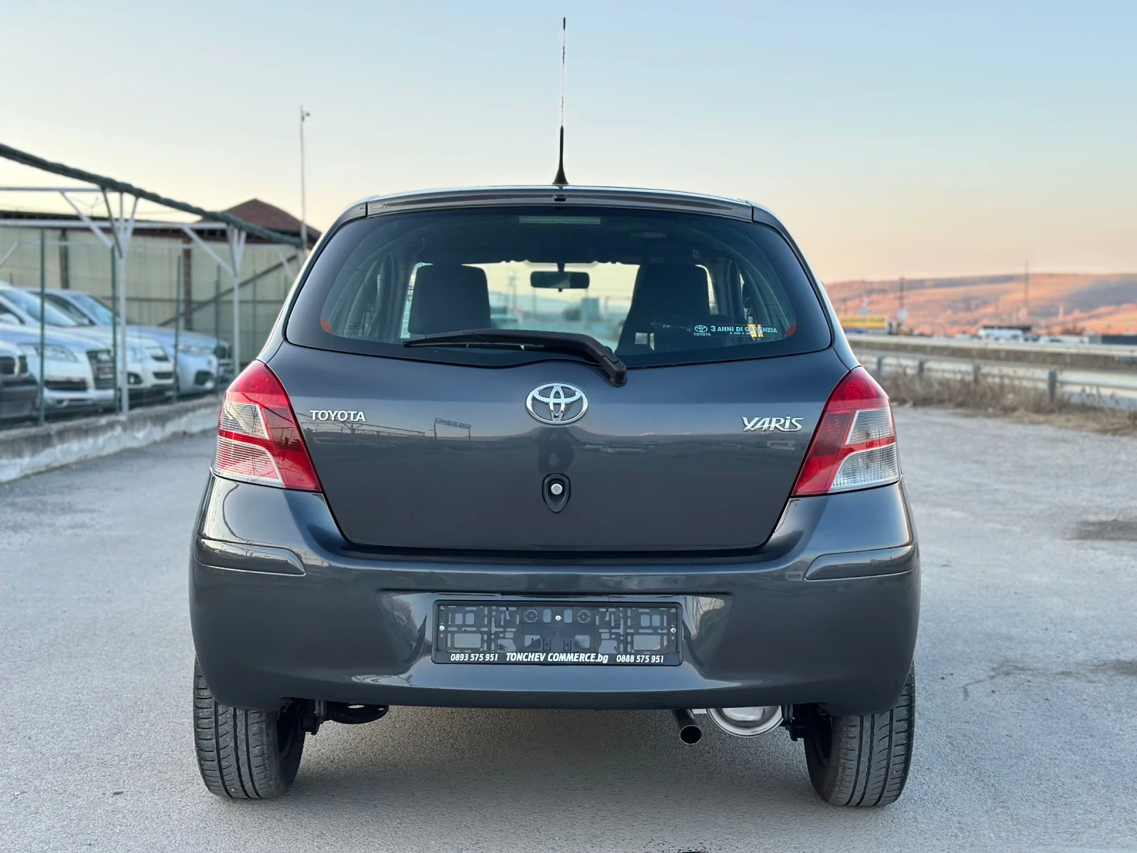 Toyota Yaris 1.3i-FACE LIFT-TOP-KLIMATRONIK-EURO-5B-TOP-NEW - изображение 2