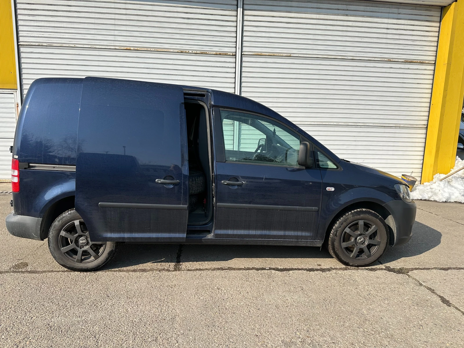 VW Caddy  - изображение 7