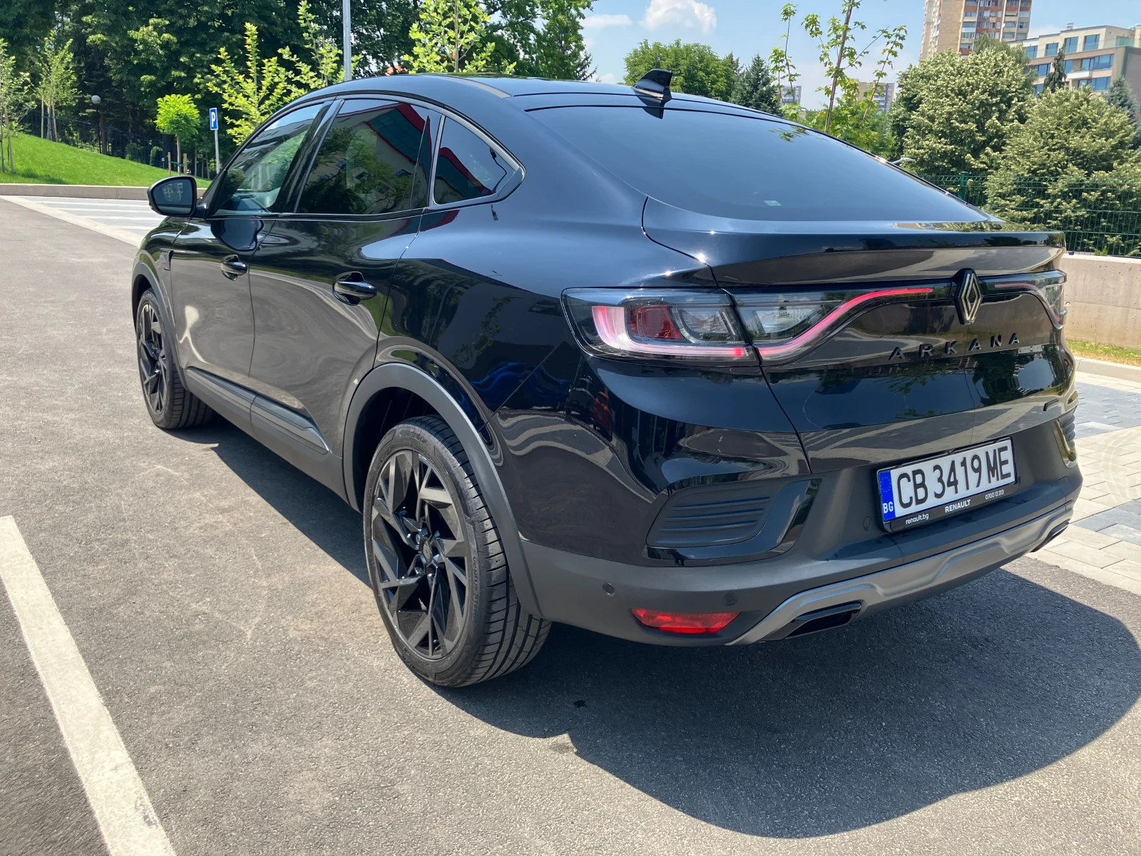 Renault Arkana Esprit Alpine 145 - изображение 3