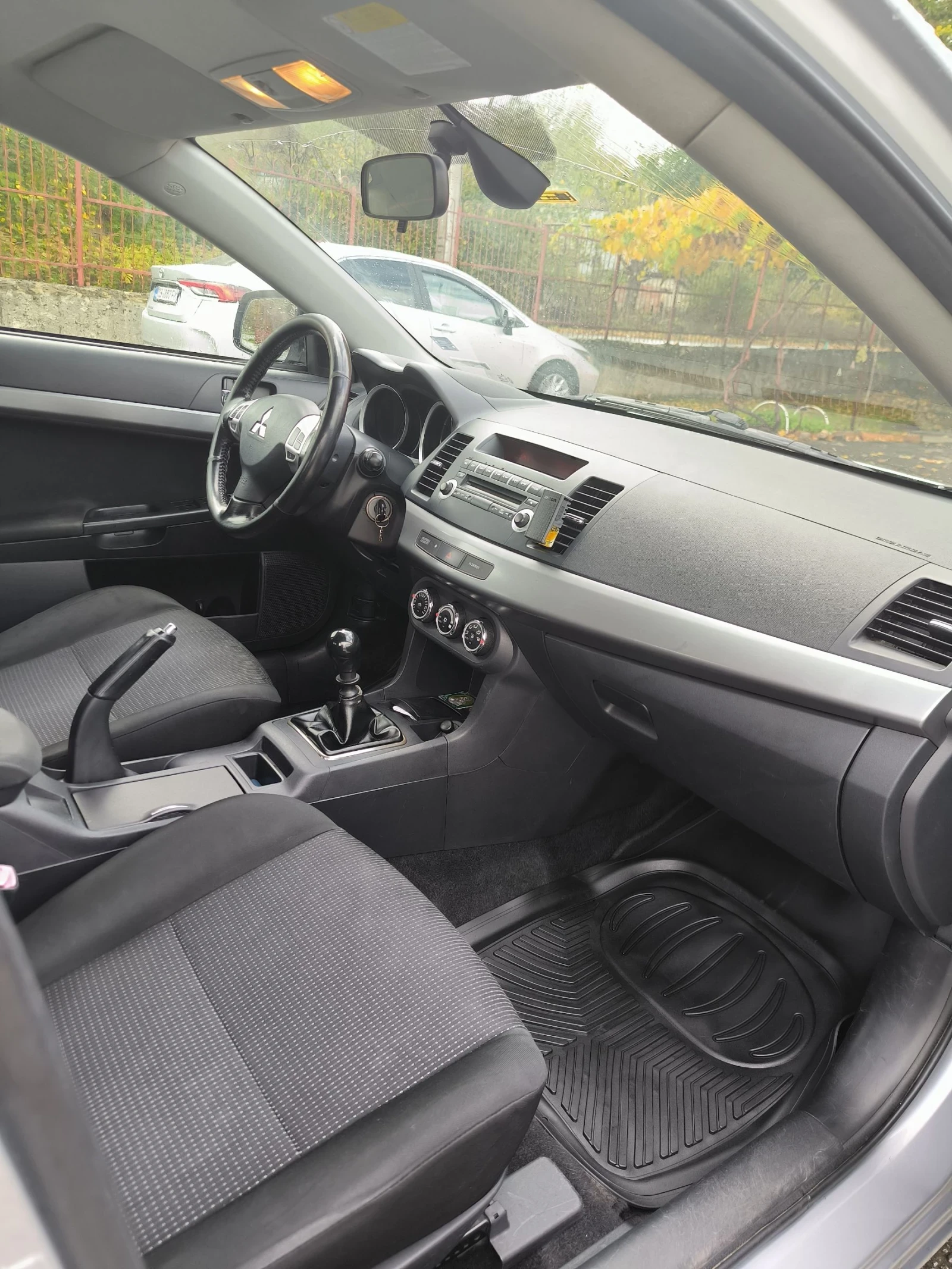 Mitsubishi Lancer  - изображение 2