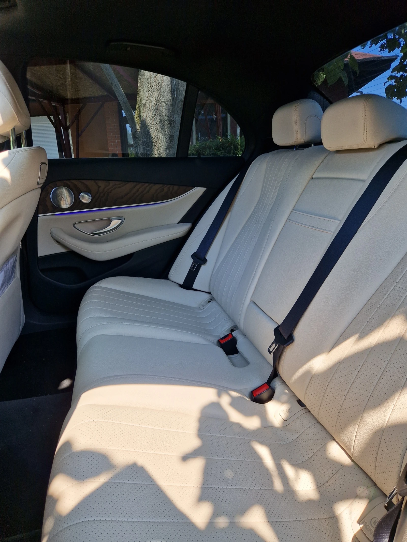 Mercedes-Benz E 300 4 matic - изображение 3