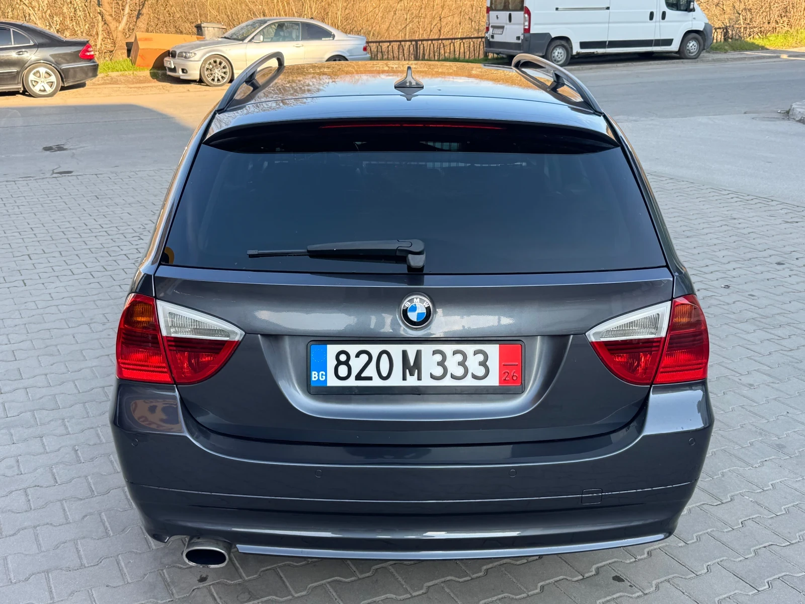 BMW 320 Задно, Нави, Рекаро, Автомат, 2.0Д, снимка 4 - Автомобили и джипове - 53996686
