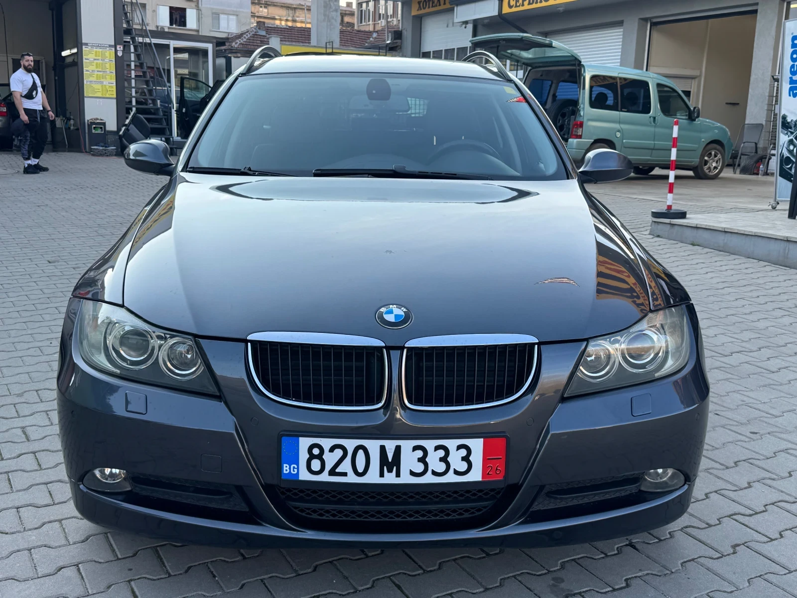 BMW 320 Задно, Нави, Рекаро, Автомат, 2.0Д, снимка 8 - Автомобили и джипове - 53996686