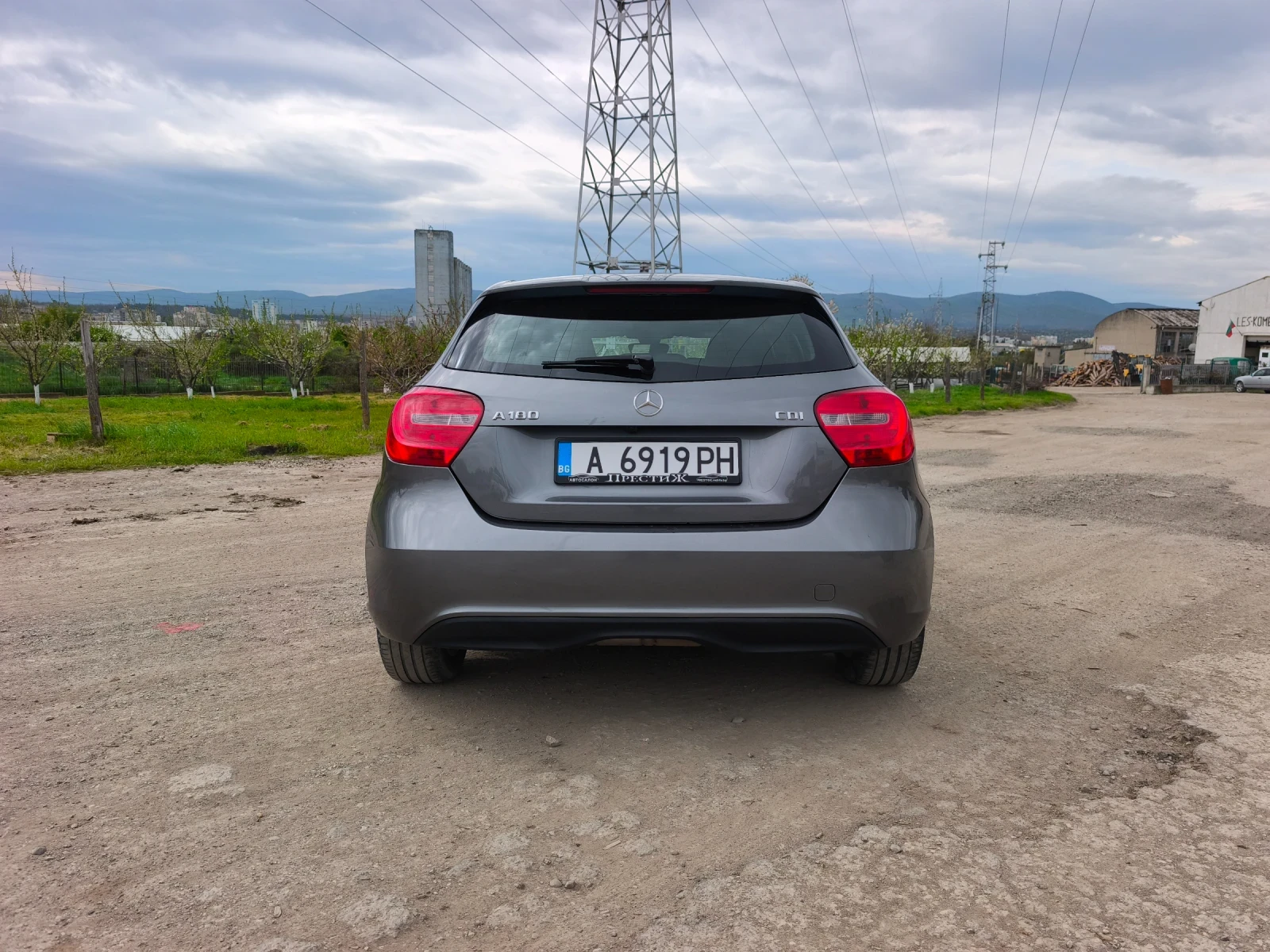 Mercedes-Benz A 180, снимка 6 - Автомобили и джипове - 54303127