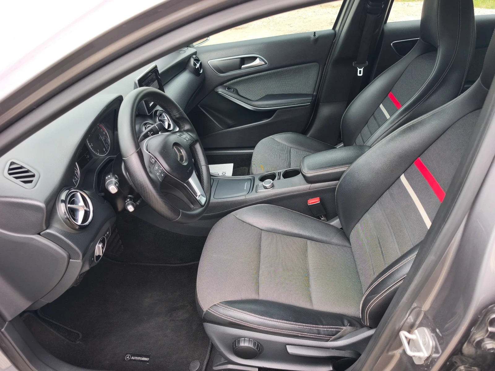 Mercedes-Benz A 180, снимка 9 - Автомобили и джипове - 54303127