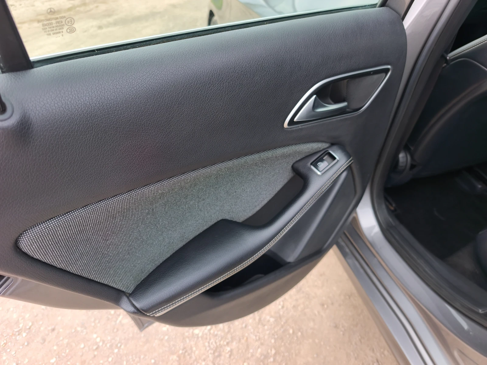 Mercedes-Benz A 180, снимка 12 - Автомобили и джипове - 54303127