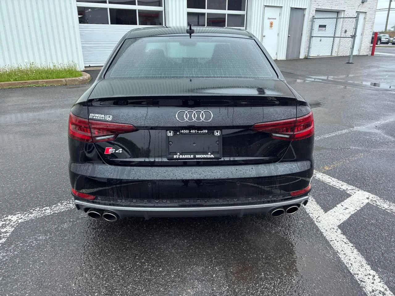 Audi S4 Progressiv /CAMERA/МАСАЖИ/АВТОКРЕДИТ, снимка 4 - Автомобили и джипове - 54678674
