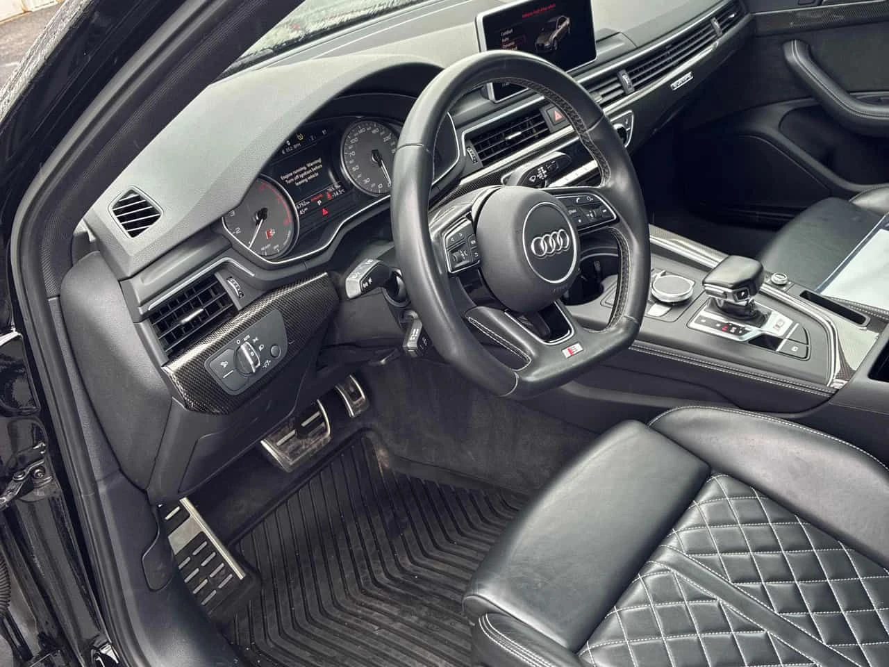 Audi S4 Progressiv /CAMERA/МАСАЖИ/АВТОКРЕДИТ, снимка 5 - Автомобили и джипове - 54678674