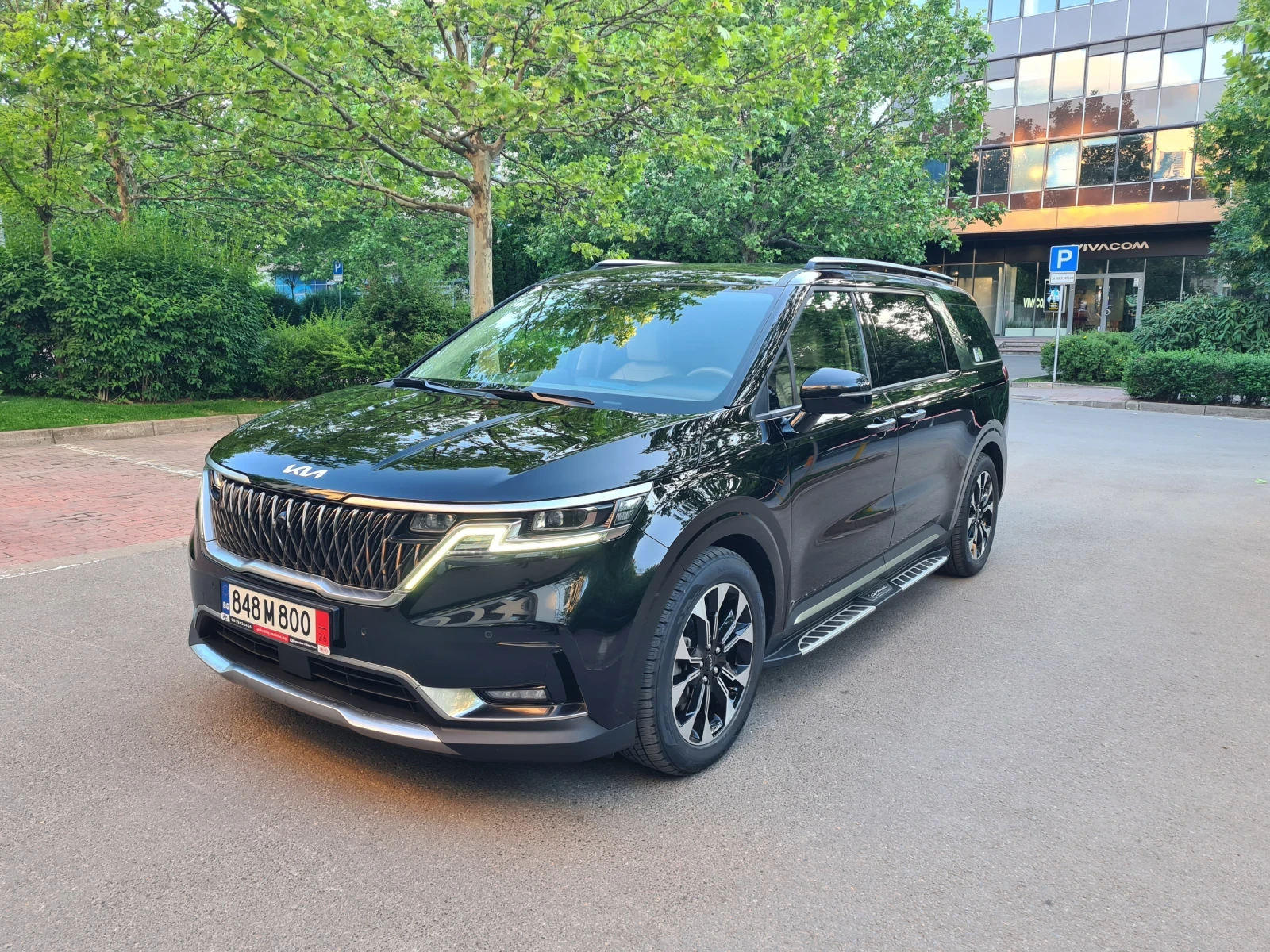 Kia Carnival 2.2 CRDI 202к.с 8+ 1 