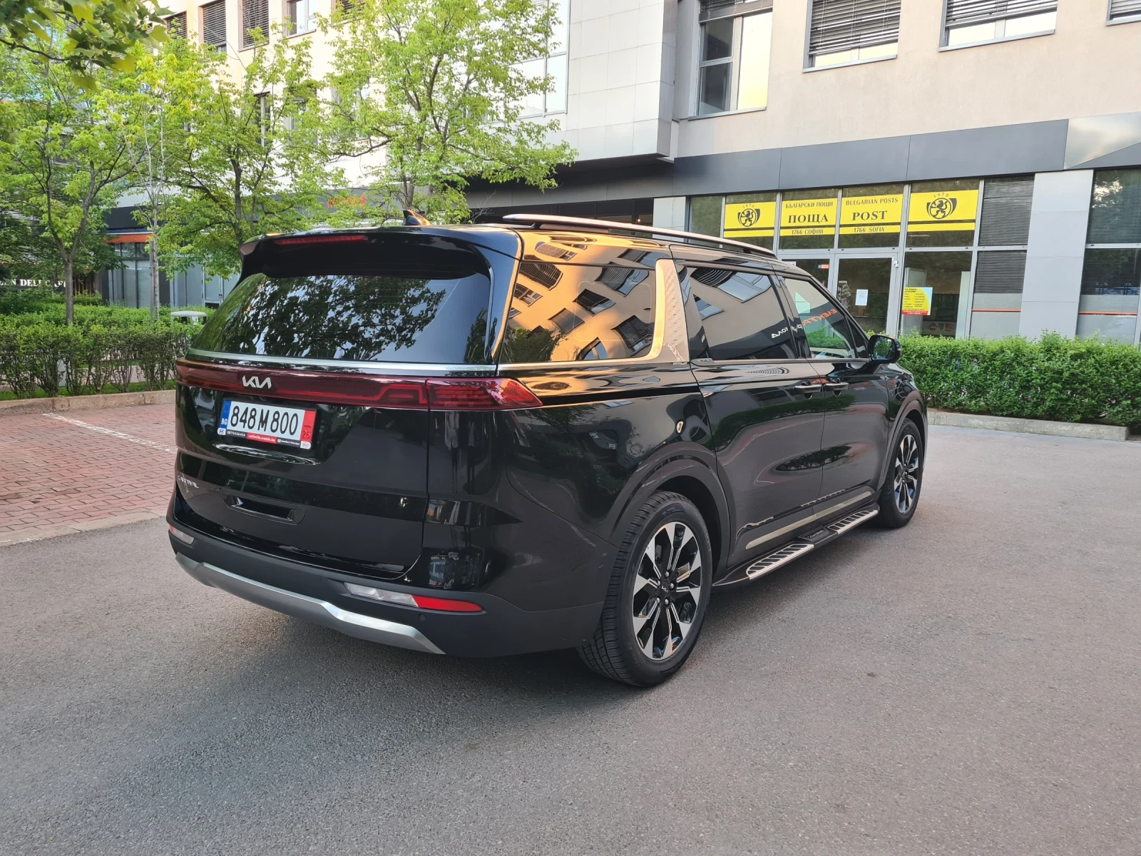 Kia Carnival 2.2 CRDI 202к.с 8+ 1 , снимка 5 - Автомобили и джипове - 54732216