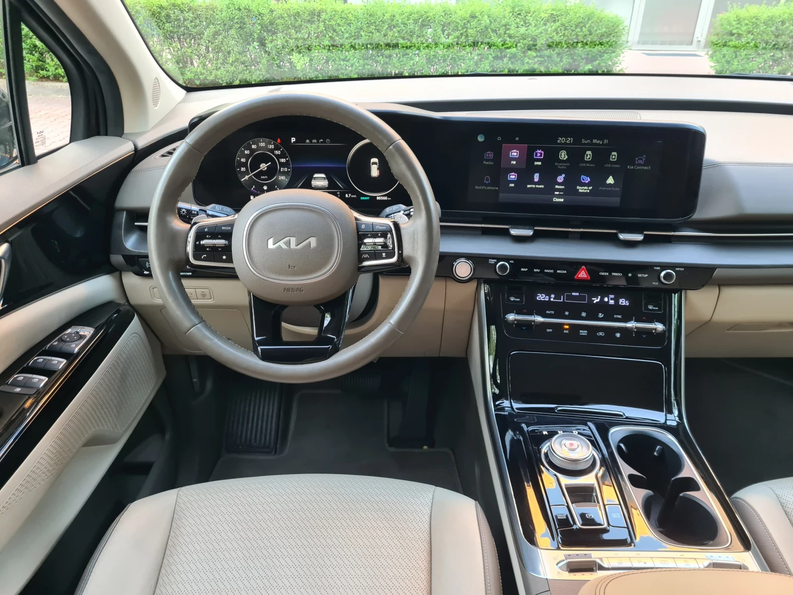 Kia Carnival 2.2 CRDI 202к.с 8+ 1 , снимка 14 - Автомобили и джипове - 54732216