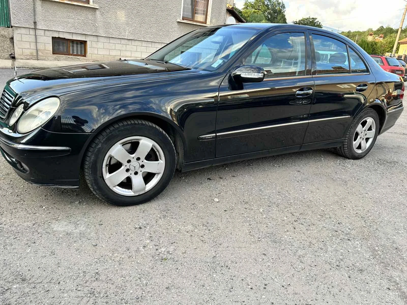 Mercedes-Benz E 320 4matic, avantgarde, снимка 8 - Автомобили и джипове - 54928532